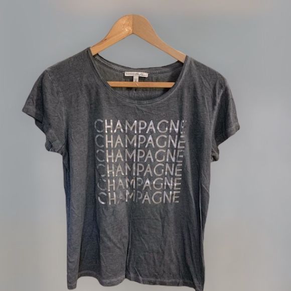 EXPRESS || Champagne Tee - Picture 2 of 5